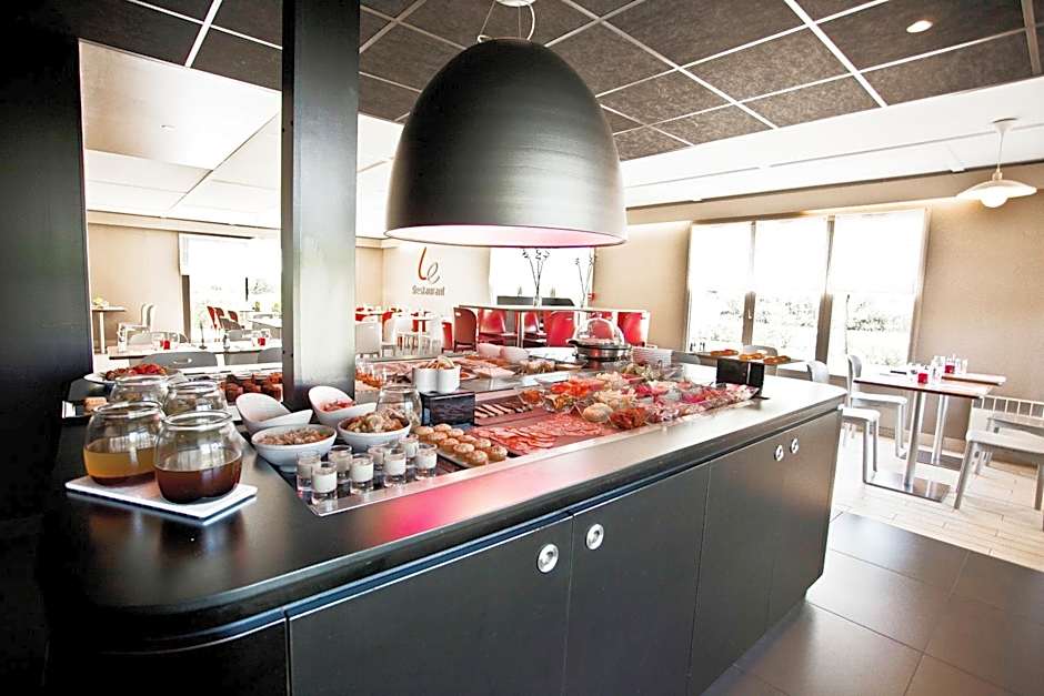 Campanile Bourges Nord Saint Doulchard Hotel