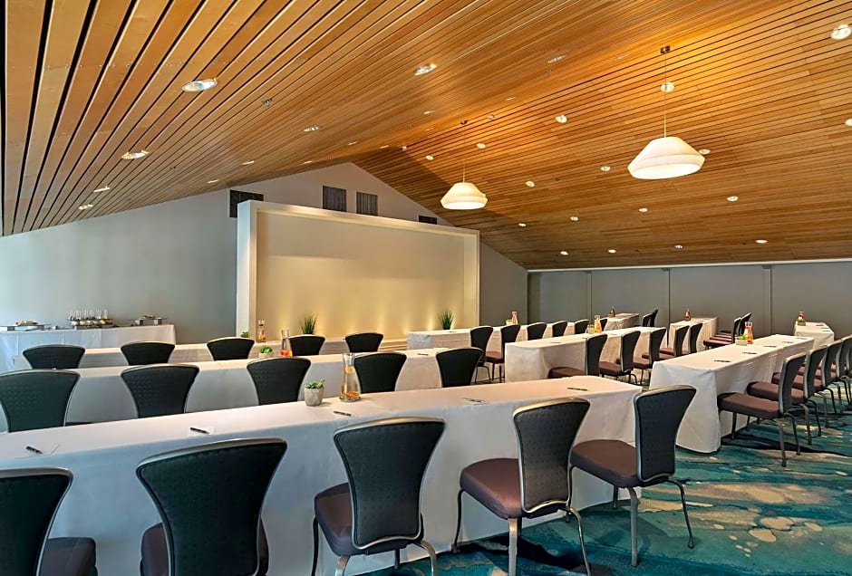 The Belamar Hotel Manhattan Beach, Tapestry Collection by Hilton
