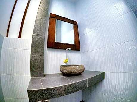 Single Room with Garden View