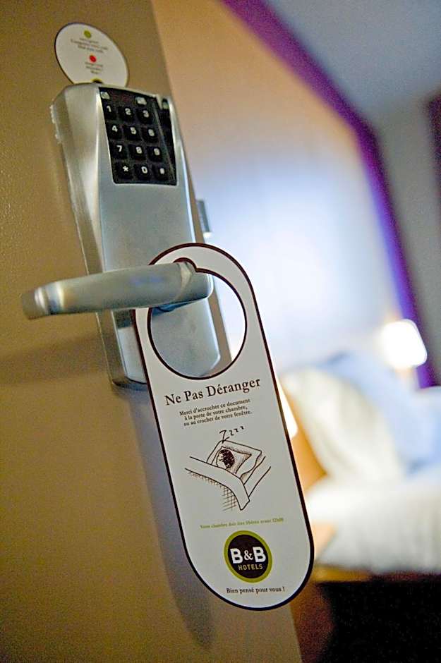 B&B HOTEL Paris Porte de la Villette