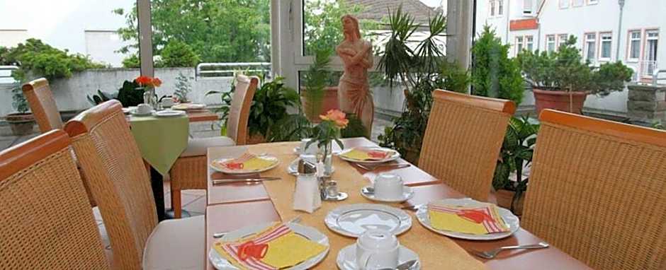 Hotel Romer