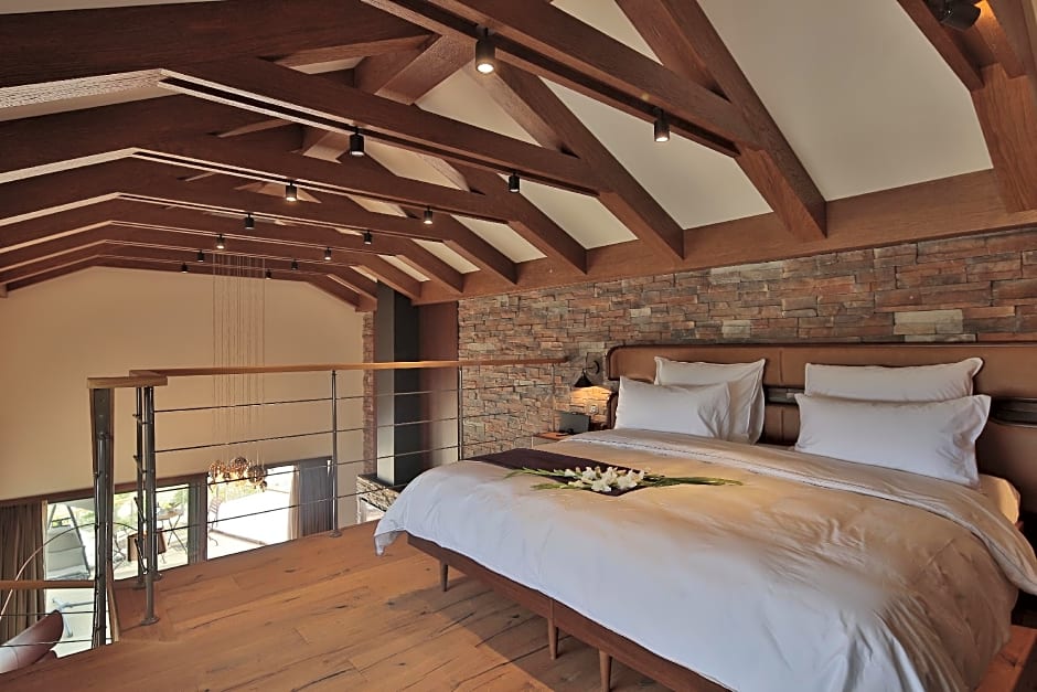 Ariana Sustainable Luxury Lodge - Special Category