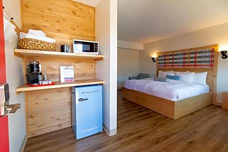 Explorer Rest & Recreation