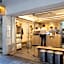24 Inn at BTS Phrom Phong