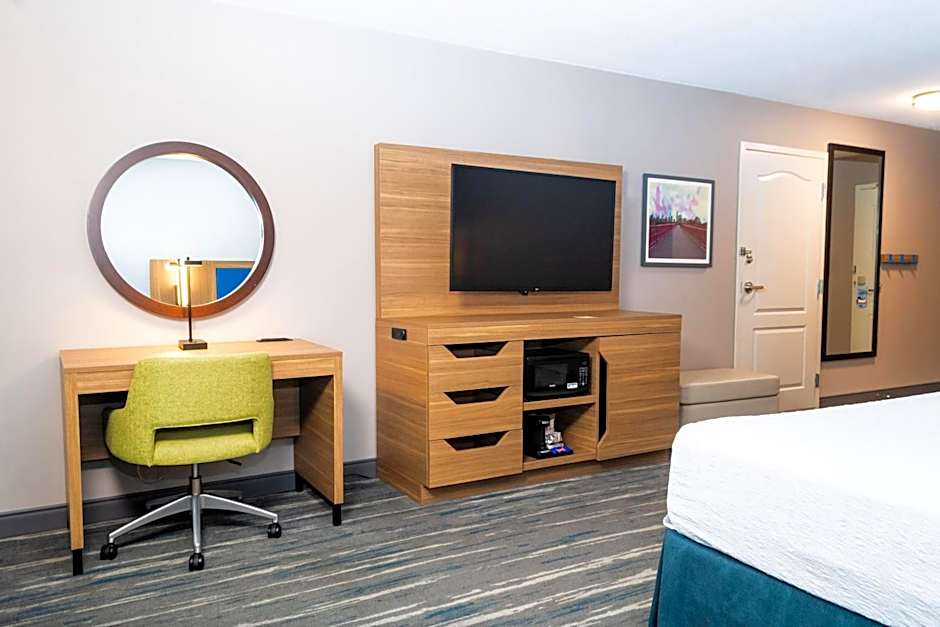Hampton Inn & Suites Chicago/St. Charles