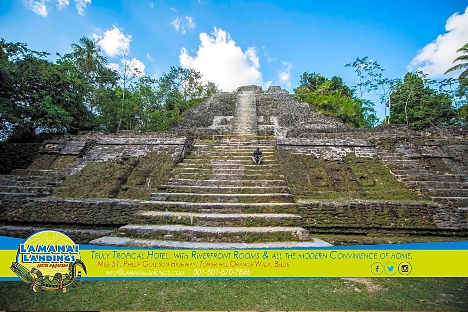 Lamanai Landings Hotel and Marina