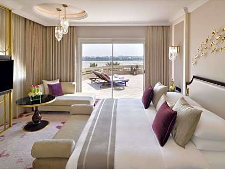 Ambassador Suite