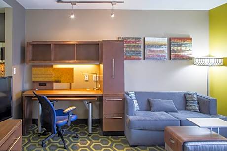 King Studio with Sofa Bed