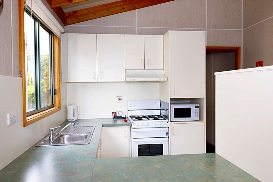 Airport Tourist Village Melbourne