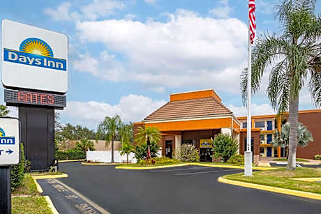 Days Inn by Wyndham N Orlando/Casselberry