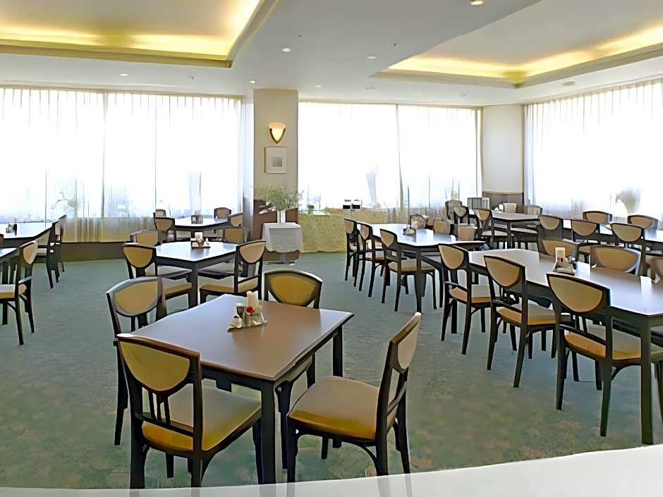 Pearl Hotel Ota