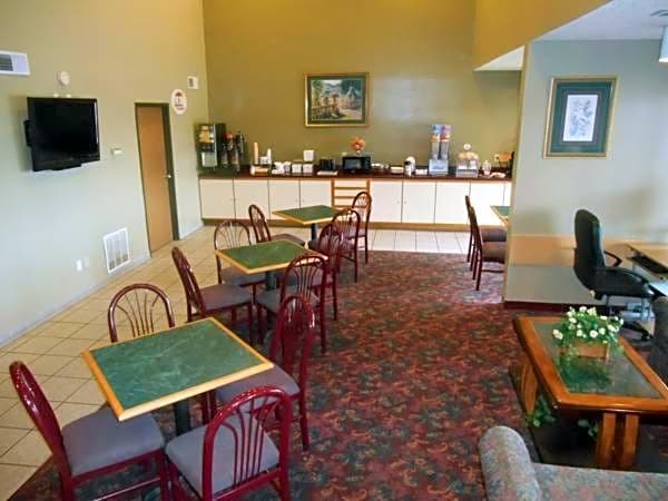 GuestHouse Inn St. Joseph