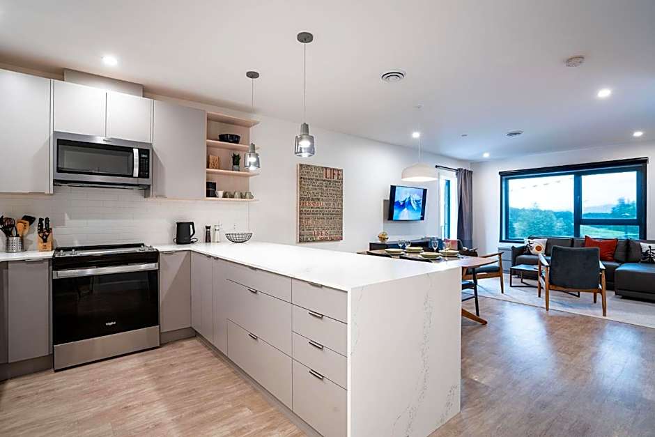 Summit Views Condo by Revelstoke Vacations