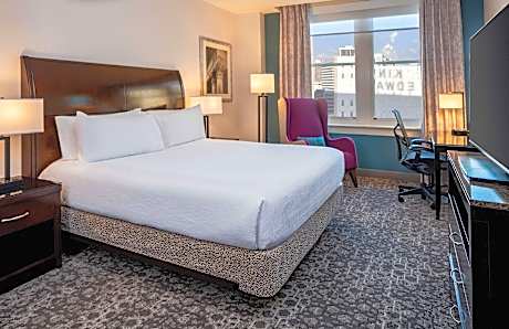 1 King Bed