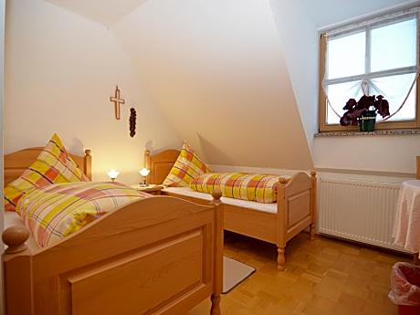 Sunlit Stay in Schonsee