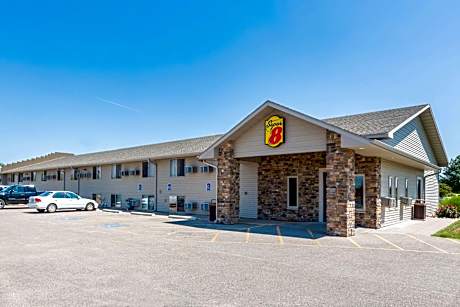 Super 8 by Wyndham Kearney