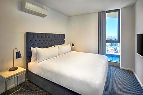 One Bedroom Altitude Suite