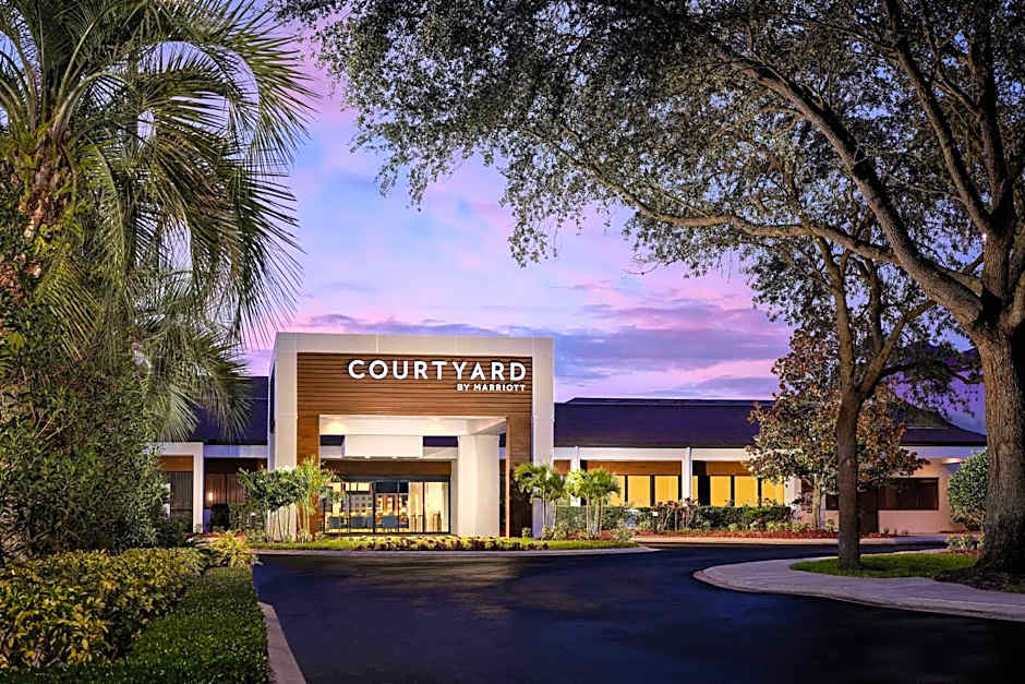 Courtyard by Marriott Orlando Lake Buena Vista at Vista Centre