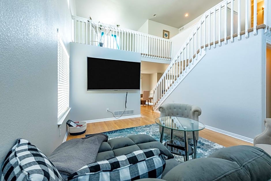 Spacious 4 bedroom 3.5 bathroom residential property
