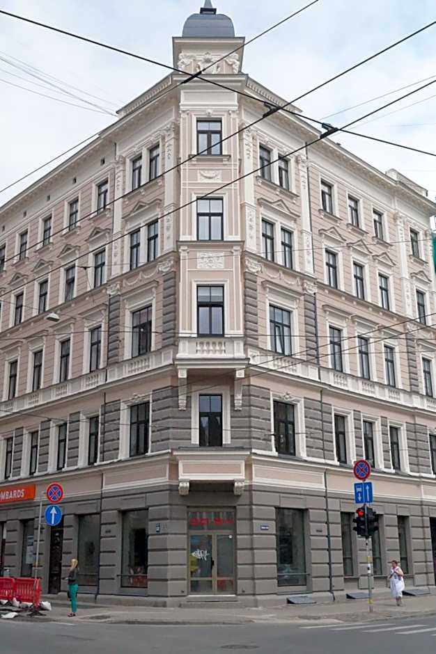 DABA Mini Hotel