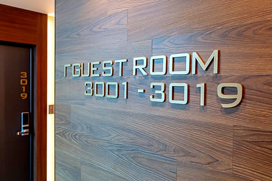 Benikea Chaeseokgang StarHills Hotel