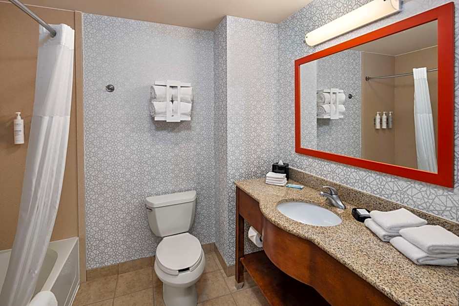 Hampton Inn By Hilton Fairmont