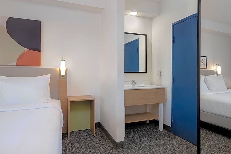 Spark by Hilton Bentonville