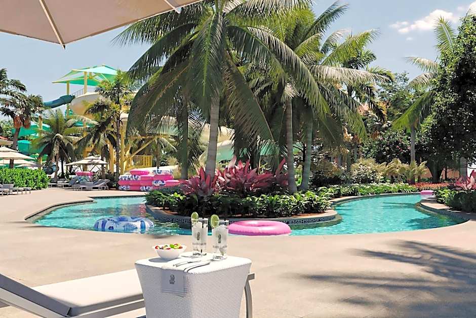The Ritz-Carlton Naples, Tiburón