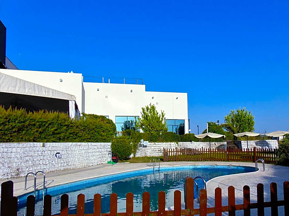 Hospedium Hotel Valles de Gredos Golf