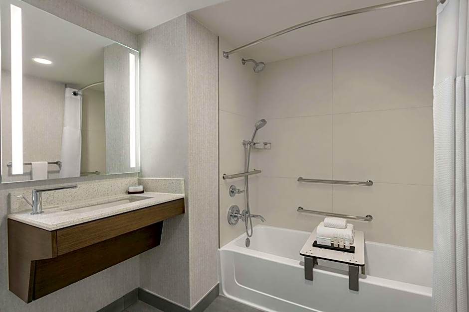 Embassy Suites By Hilton Hotel Los Angeles-Downey