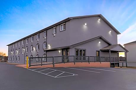Super 8 by Wyndham Columbus/Edinburgh