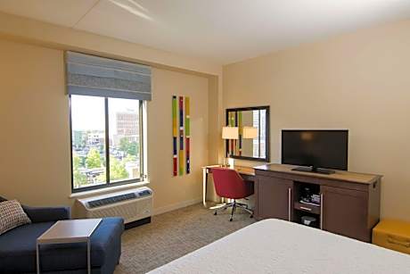 Executive King Room - Non-Smoking