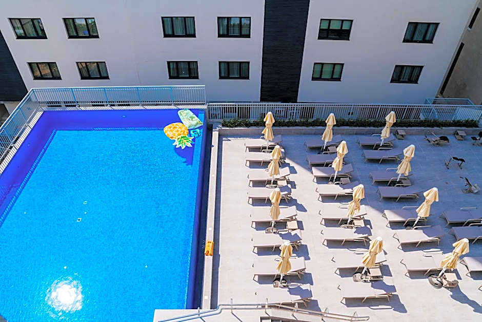 Sunraf Luxe Apartments