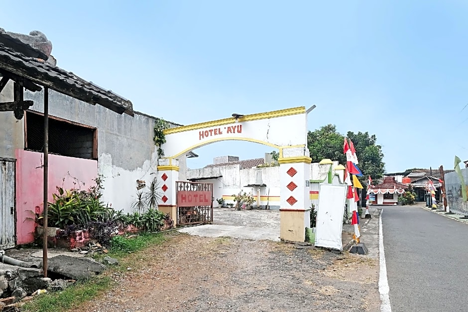 SPOT ON 92983 Hotel Ayu