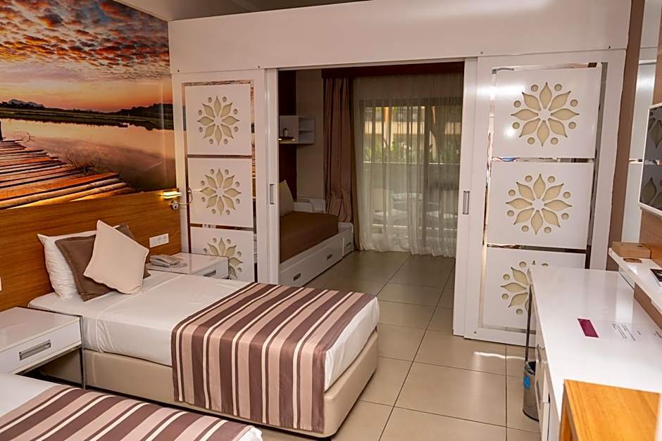 Holiday Village Türkiye