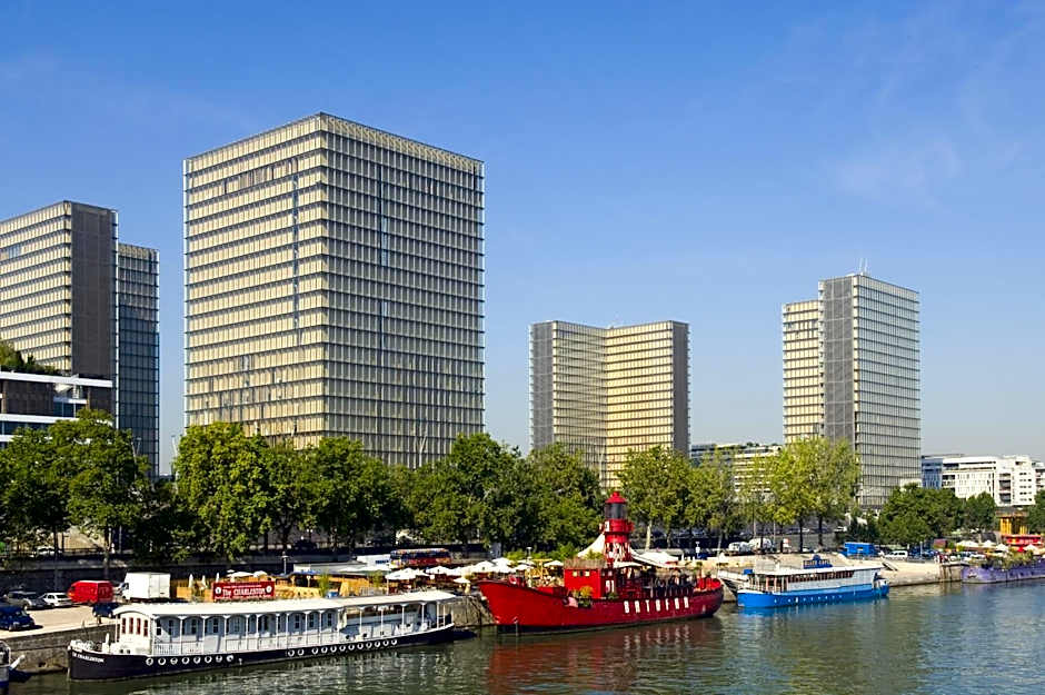 Mercure Paris Bercy Bibliotheque
