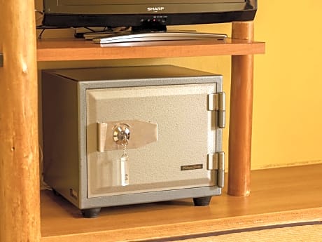 Japanese-Style Quadruple Room
