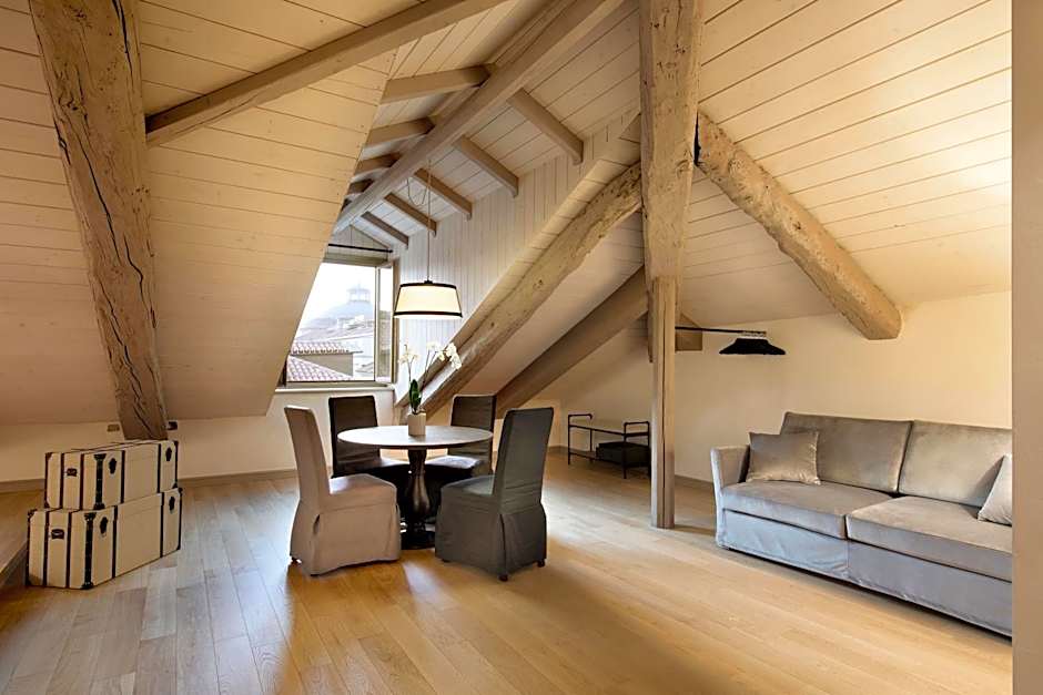 Opera35 Boutique Hotel