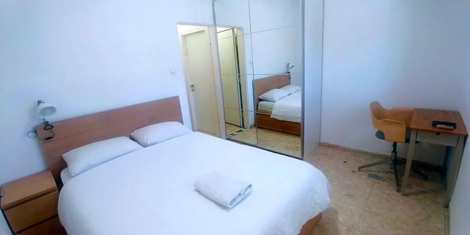 Dizengoff Penthouse Boutique Hostel