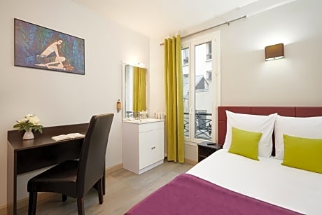 Double Room with Shared Bathroom
