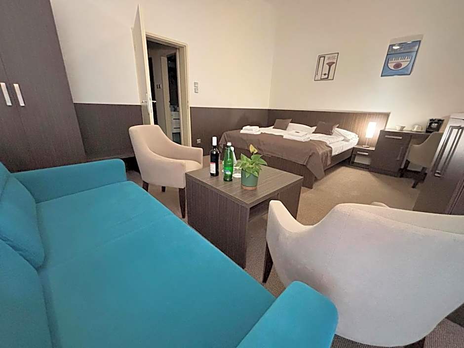 Apartments Embassy by LH