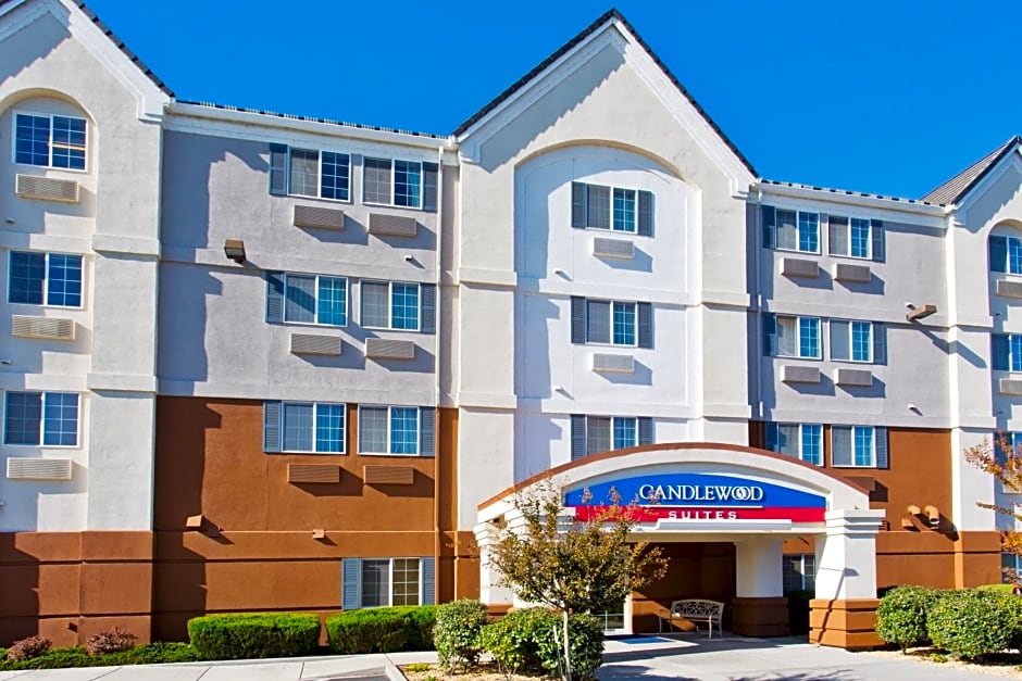 Candlewood Suites Medford