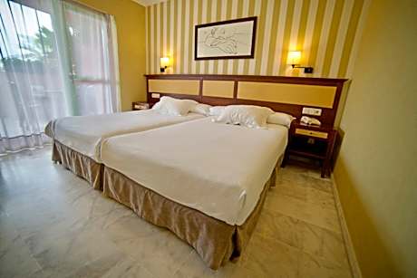 JUNIOR SUITE 3 ADULTS + 1 CHILD