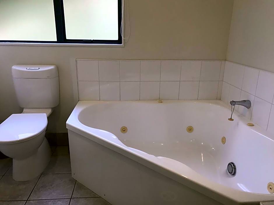 Claremonte Motor Lodge