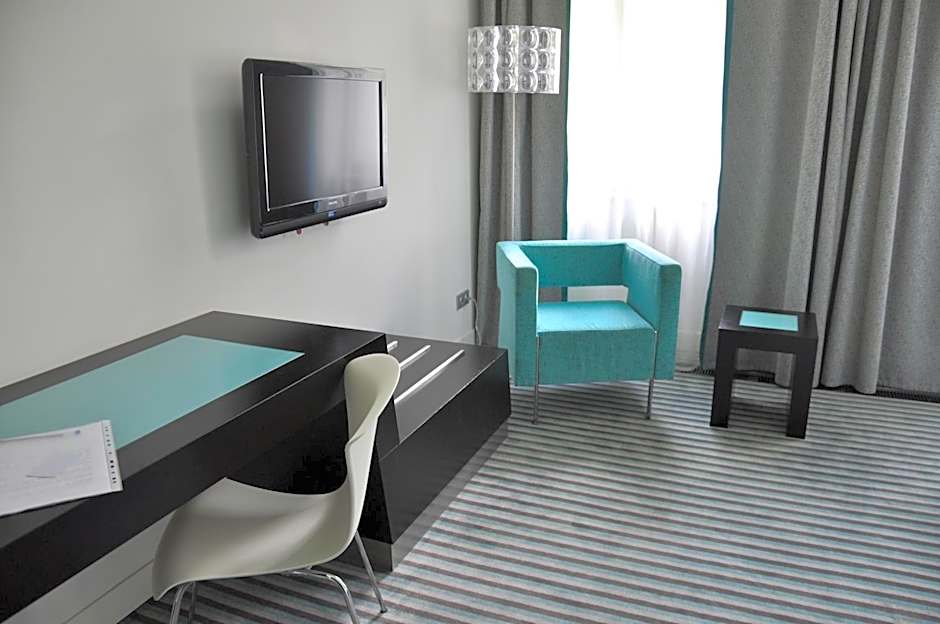 Red & Blue Design Hotel Prague