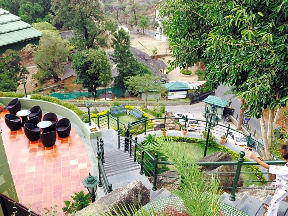 The Colonial Manek Manor by SAH