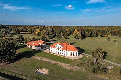 Zámeček - Chateau Lány - Depandance Stroodel