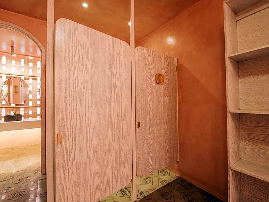 Casa Amate 61 Boutique Hostel