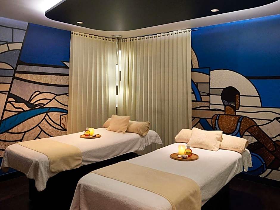 Molitor Paris - MGallery by Sofitel