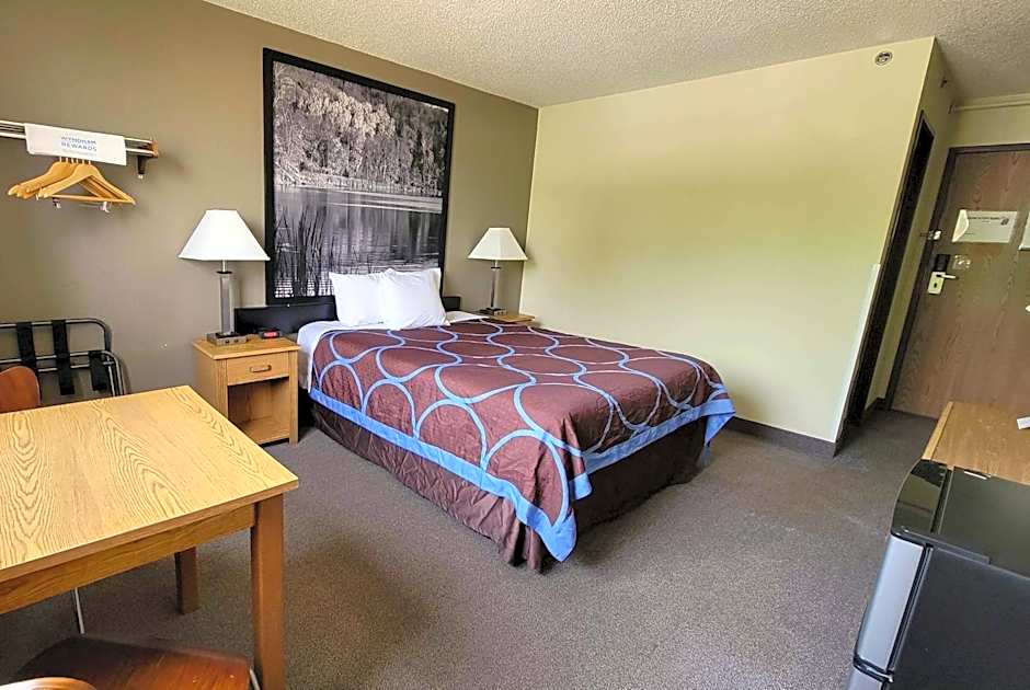Super 8 by Wyndham Park Rapids